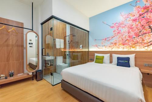 Urbanview Hotel R House Batuaji in Kubuk