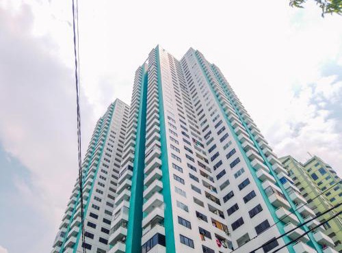 Elegant and Comfy Studio Amethyst Apartment By Travelio in Jakarta
