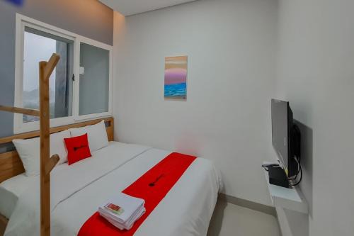 RedDoorz Plus @ Batutulis Bogor in Bogor