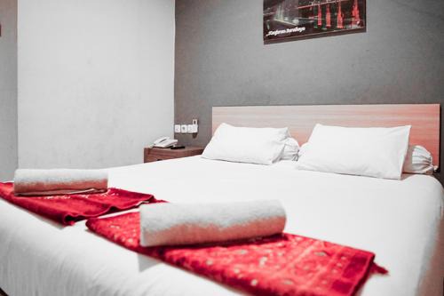 Audah Syariah Residence Mitra RedDoorz in Surabaya